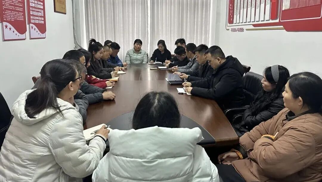 【贯彻落实】恒屹工贸公司深切进修贯彻团体落实“五抓五树 ”带动大会暨六届三次“双代会”精力1